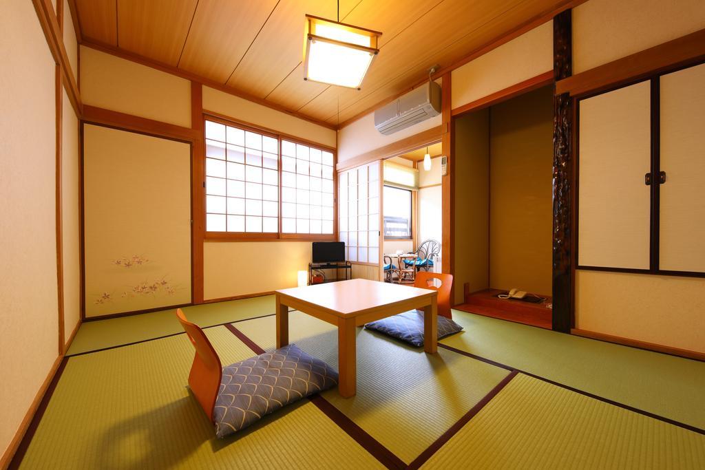 Ryokan Izumoya Yufu Zewnętrze zdjęcie