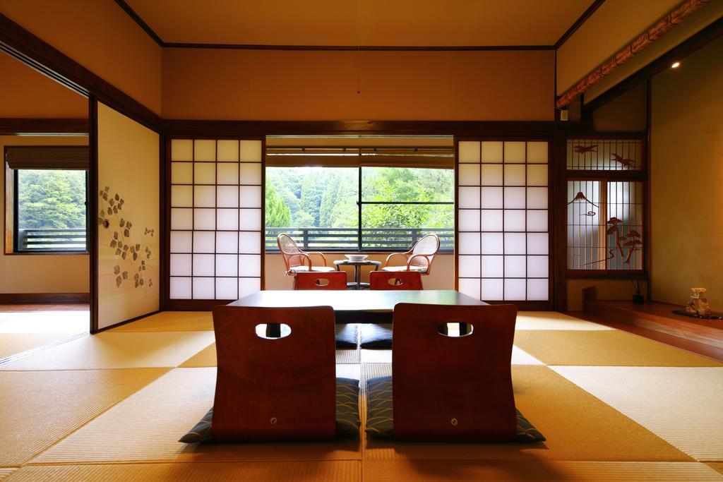 Ryokan Izumoya Yufu Zewnętrze zdjęcie